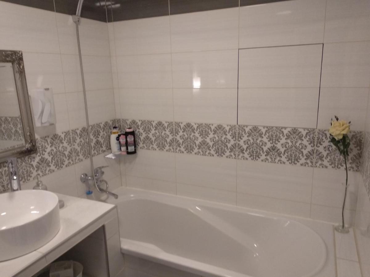 Appartment New In Center Μογκιλιόφ Εξωτερικό φωτογραφία